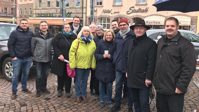 Foto vom Infostand auf dem Markplatz (Foto: Armin Warmuth)