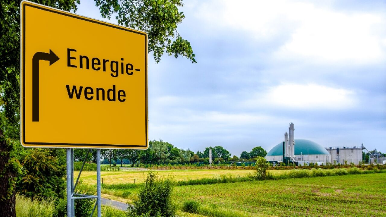 Verkehrsschild mit Schriftzug Energiewende