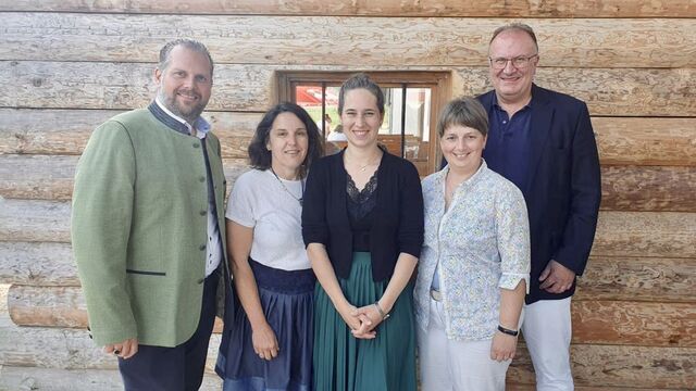 Politischer Frühschoppen beim Holzmannwirt in Oberneukirchen, u.a. mit Sascha Schnürer, Claudia Hausberger und Carolin Auer.